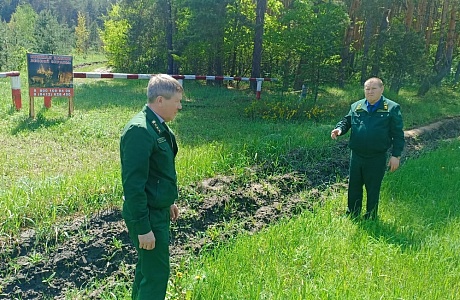 Ришат Алтынбаев проверил выполнение профилактических противопожарных мероприятий на территории Сердобского лесничества